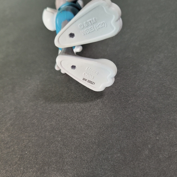 2021 Moose Toys Space Jam: A New Legacy BUGS BUNNY 4.5" Poseable Action Figure - Picture 7 of 8